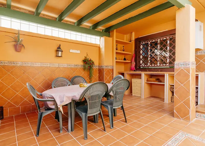 Chalet En Algeciras Con Piscina, Paddle A 4 Minutos De Playa De Getares