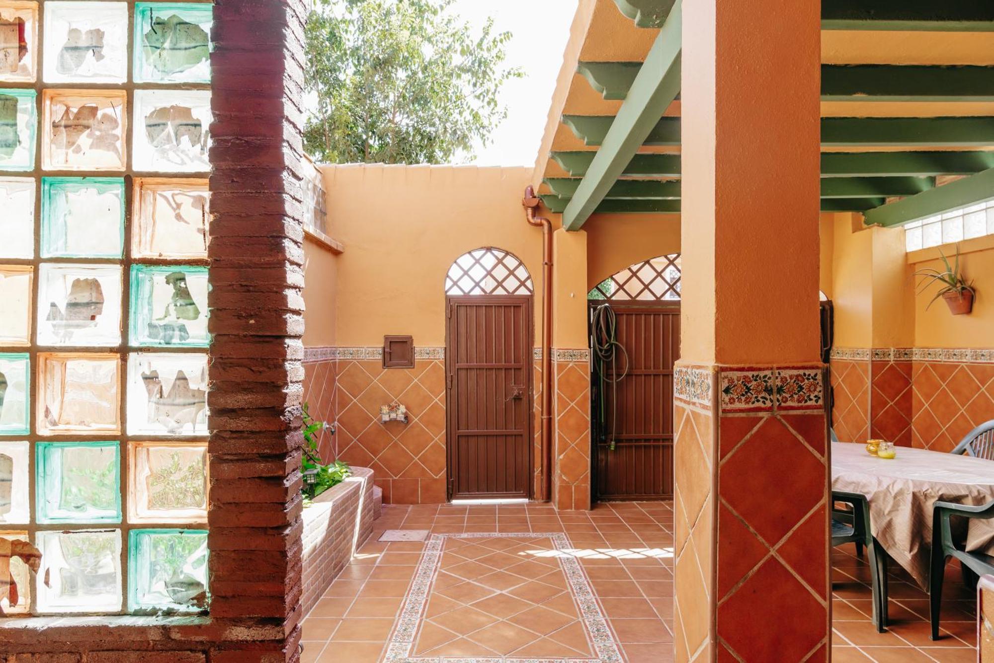 En Con Piscina, Paddle A 4 Minutos De Playa De Getares Holiday home