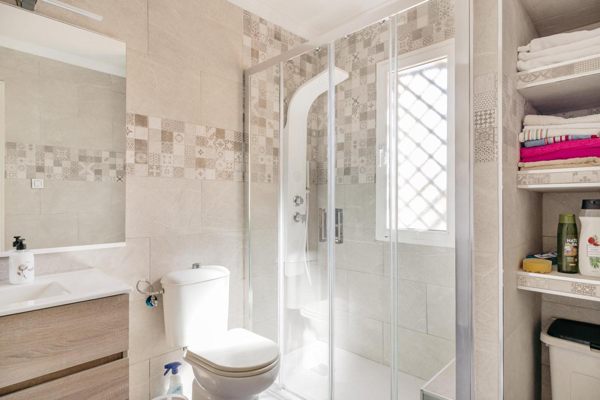Holiday home En Con Piscina, Paddle A 4 Minutos De Playa De Getares Algeciras